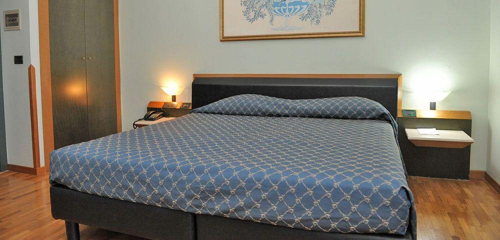 Hotel Svevo 지오이아델콜레 외부 사진