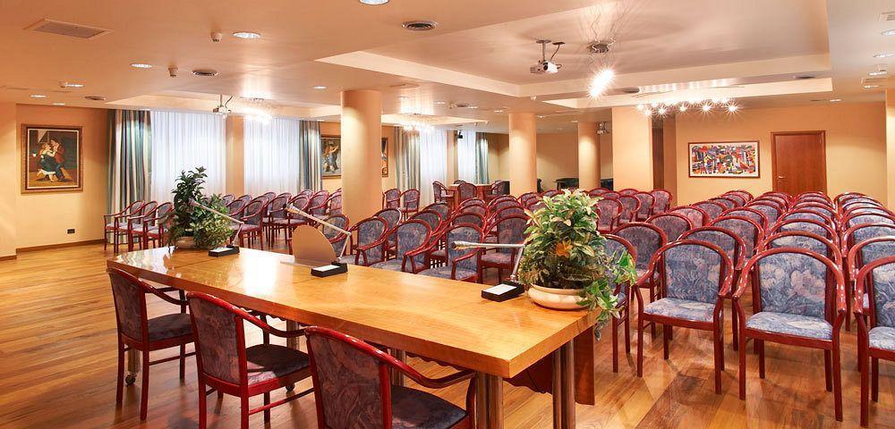Hotel Svevo 지오이아델콜레 외부 사진