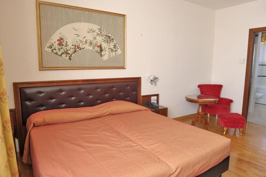 Hotel Svevo 지오이아델콜레 객실 사진