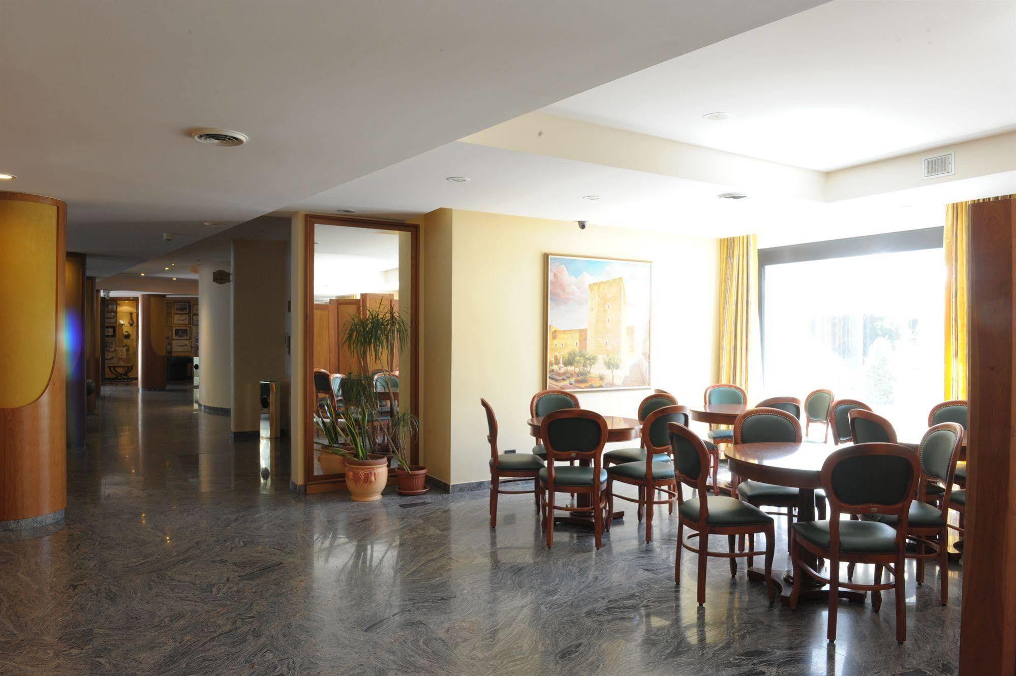 Hotel Svevo 지오이아델콜레 외부 사진